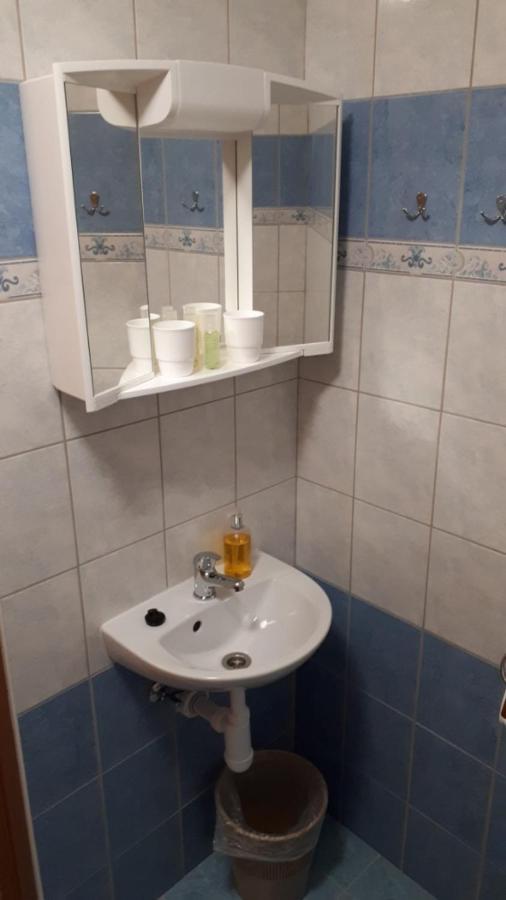 Penzion U Haliru Mladé Buky Exterior foto